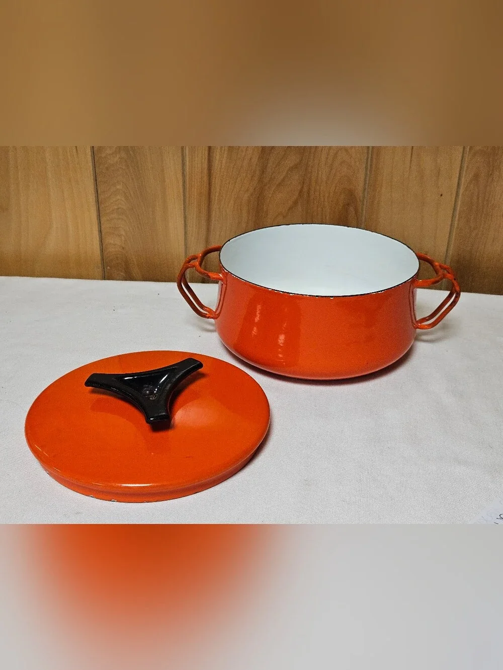 Vtg Milanoware Mid Century Modern 2 Qt Enamel Pot & Lid Made In Italy Orange Wht
